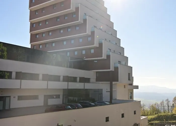 Luxusny V Panorame, 9 Posch, Krasny Vyhlad A Garaz アパート *